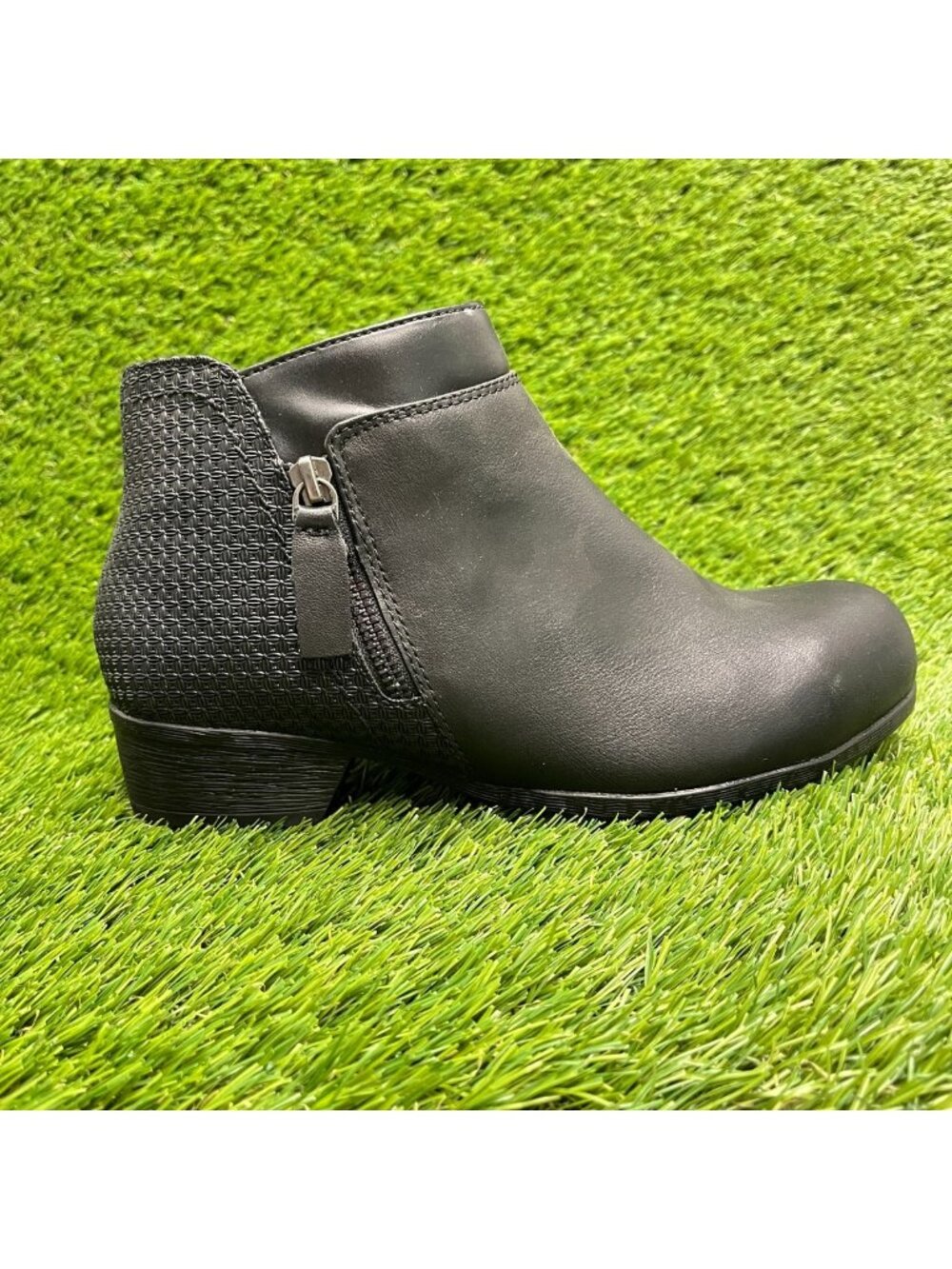 Rockport Carly Womens Size 7.5 Black Leather Composite Toe Safety Work Boots